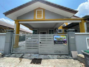 Bougainvillea Home2stay Malacca